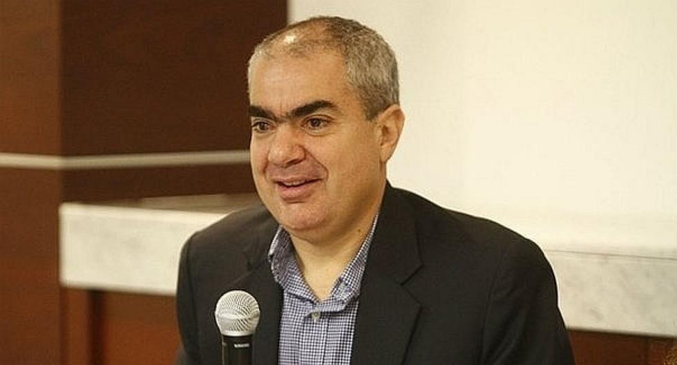 Manuel Velarde felicita a Muñoz 