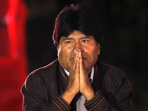 Bolivia: Morales da luz verde a plan para habilitarse para otro mandato