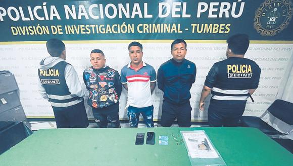 Los agentes policiales intervinieron a Angelo Infante Suyón, Luis Miguel Álvarez Ojeda y Julio César Zeta Carrasco con un arma de fuego.