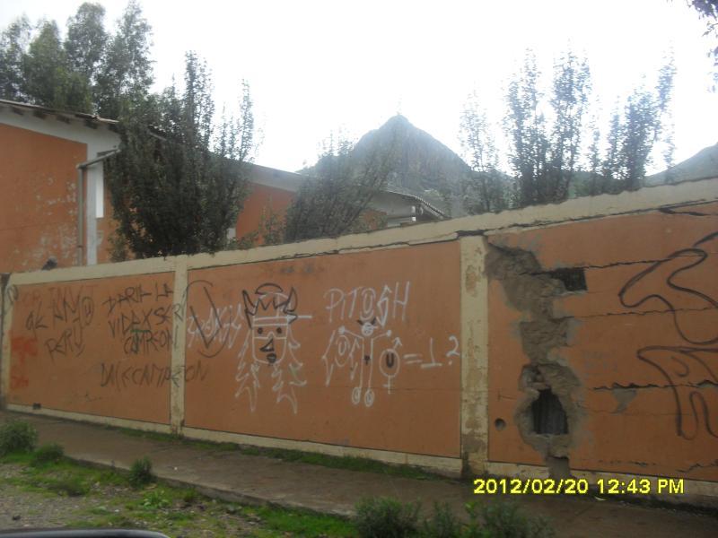 Tres instituciones educativas en mal estado por lluvias 