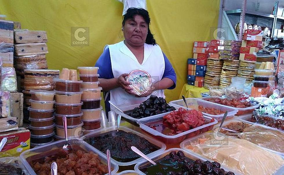 Artesanos de regiones ofrecen sus mejores trabajos en fundo El Fierro (FOTOS)