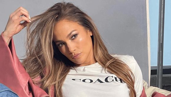 Jennifer Lopez sorprende a todos al borrar todo el contenido de sus redes sociales. (Foto: Instagram)