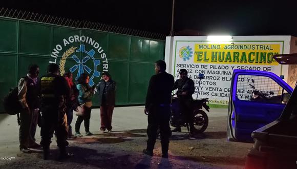 Hampones interceptaron a trabajadores municipales en la carretera Santa - Chuquicara.