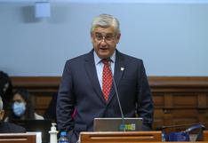 Polémica por wiphala: Ética aprueba amonestación pública a Juan Carlos Lizarzaburu por decir “mantel de chifa”