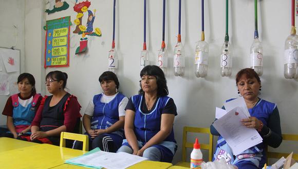 Padres se quejan por elevado costo de útiles escolares en Fátima