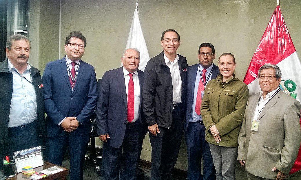 Rodríguez busca a Vizcarra para pedirle S/ 30 millones para culminar vía