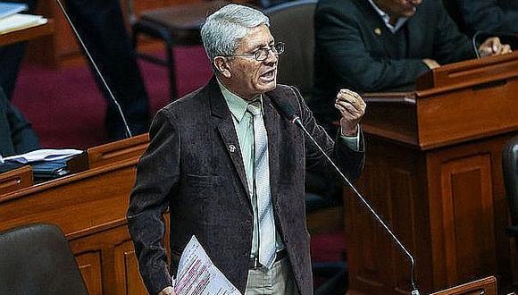 Jorge Castro considera la propuesta de Vizcarra un amedrentamiento contra el Congreso 