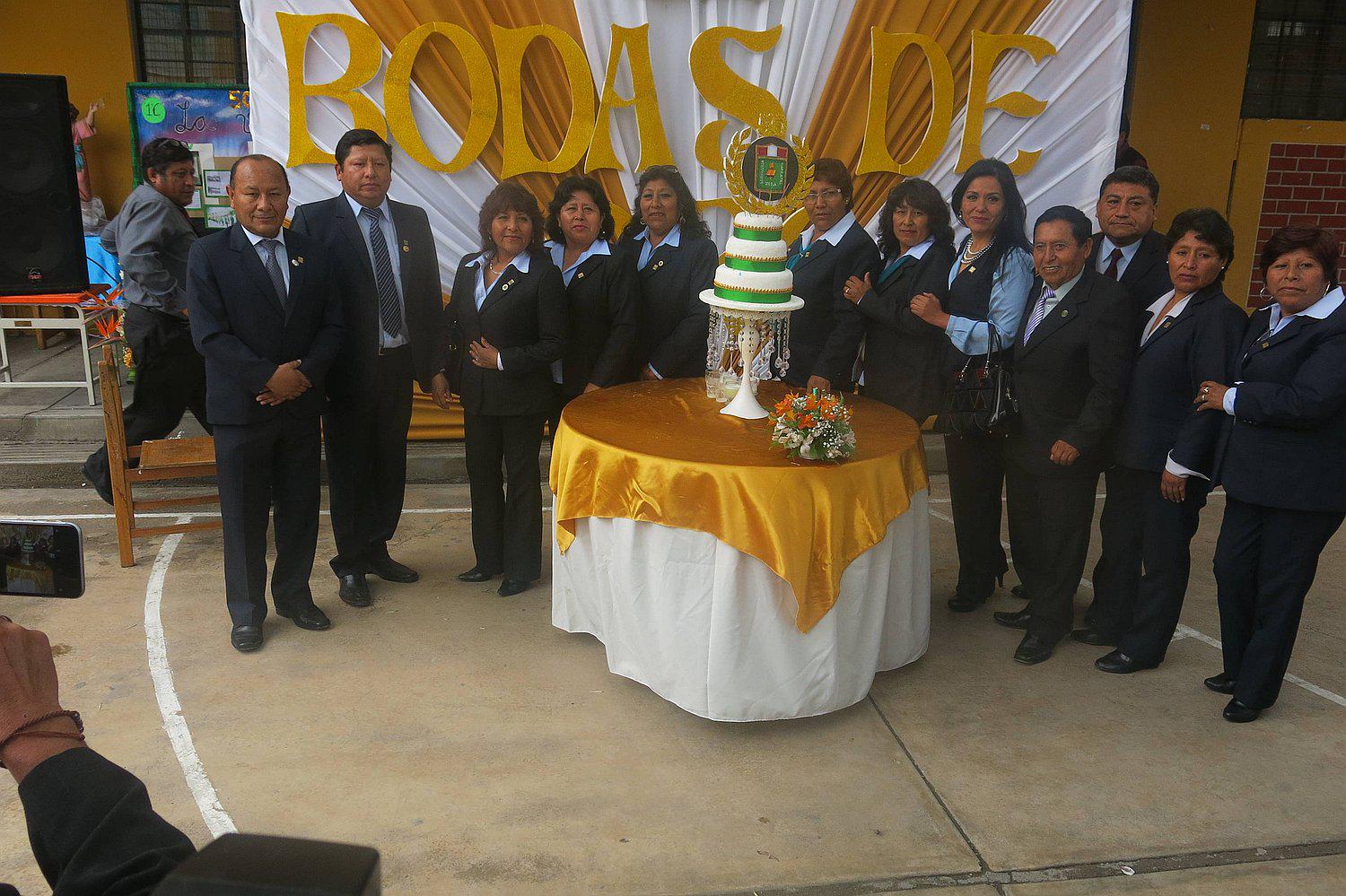 Es el colegio más antiguo del distrito de Alto de la Alianza