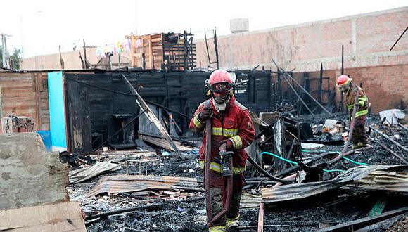 Incendio destruye 16 viviendas en el Callao