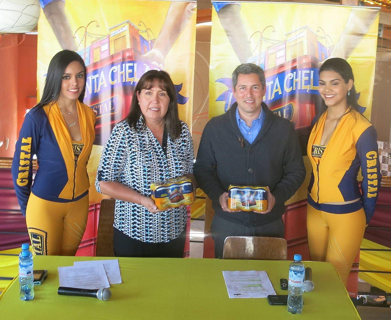 Empresa cervecera anuncia 8ava. competencia "Levantachelas Cristal" para barrios