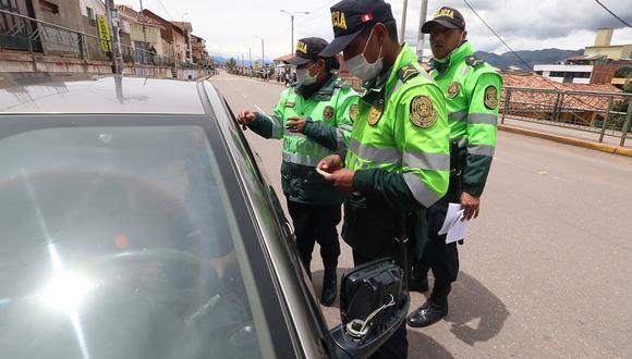 Policía garantiza seguridad para el reinicio de la actividad turística en Cusco.