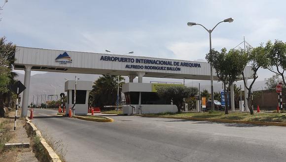 Poca afluencia de pasajeros en el aeropuerto Alfredo Rodríguez Ballón en Arequipa
