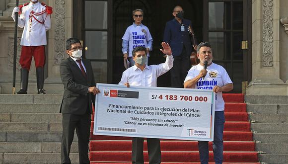 En mayo, el presidente Pedro Castillo prometió más de S/ 4 mil millones para que pacientes con cáncer sean atendidos. (Foto: Presidencia de la República)
