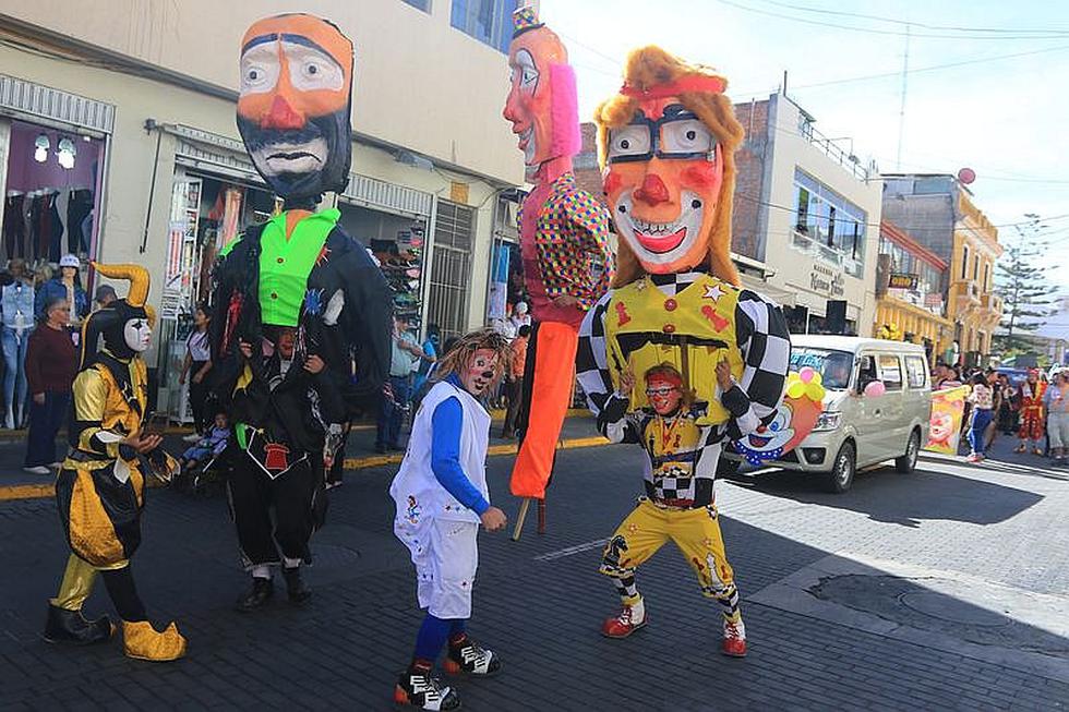 Payasos armaron fiesta en las calles del Centro Histórico (FOTOS y VIDEO)