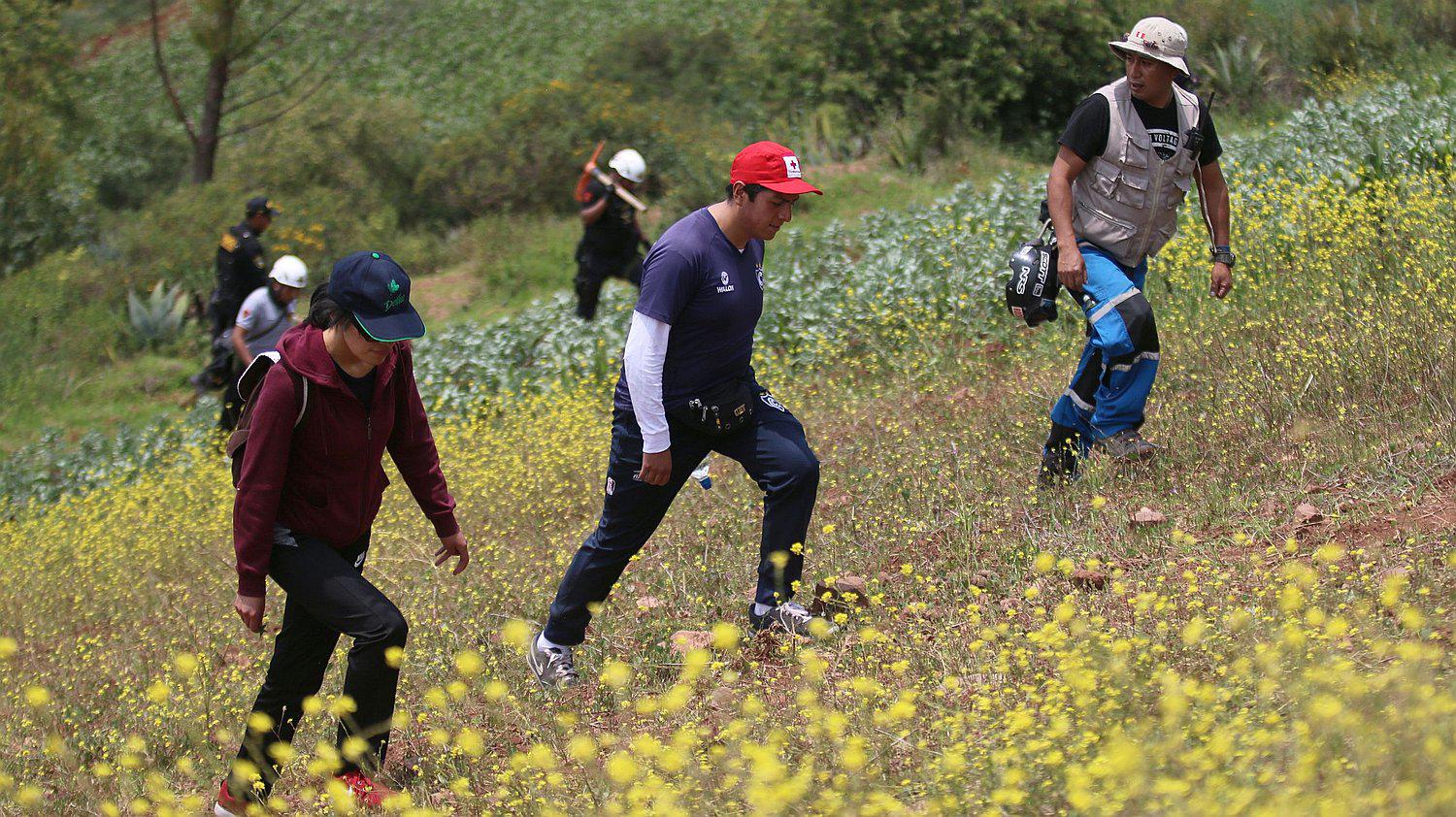 Conmovedor: Cusqueños se unen para buscar a turista desaparecida (VIDEO - FOTOS) 