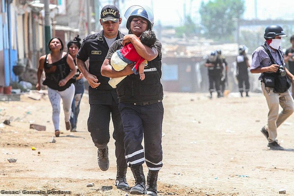 Violento desalojo en Villa El Salvador. 