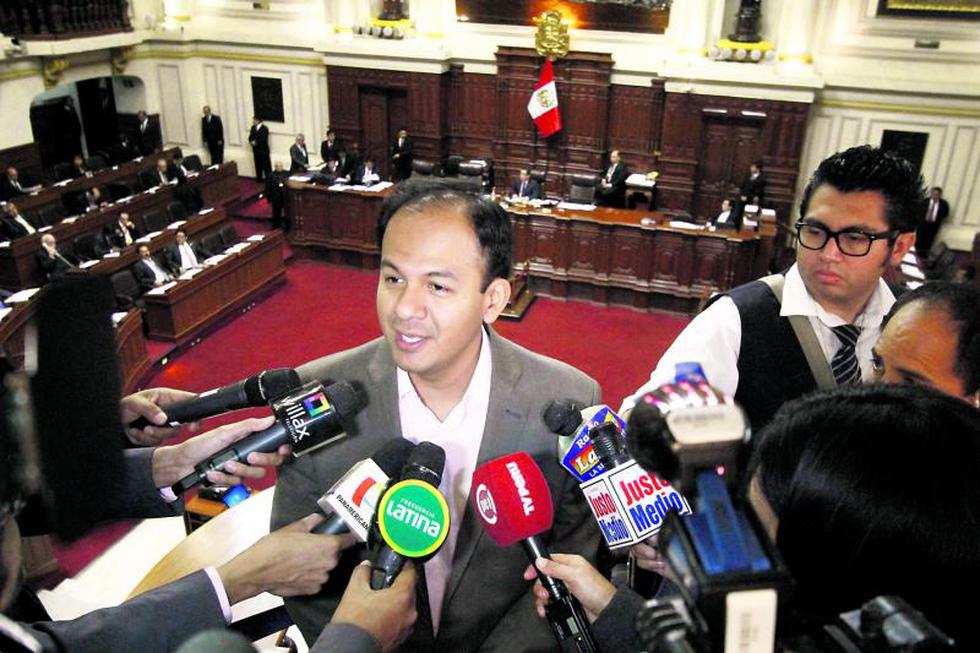 Oficialismo "blinda" a Humala en el Congreso