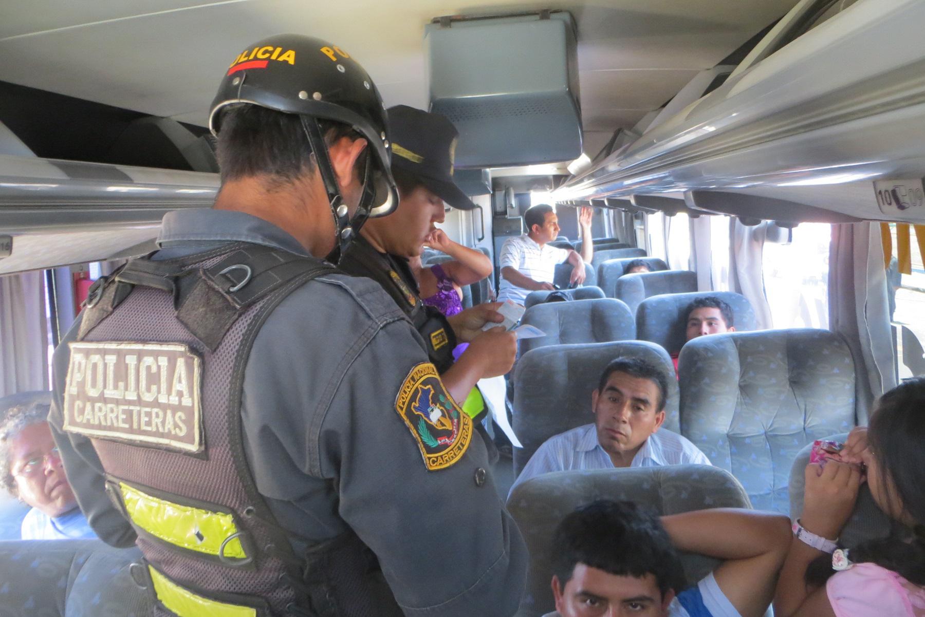 Lambayeque: PNP Carreteras busca al prófugo rector Ramos