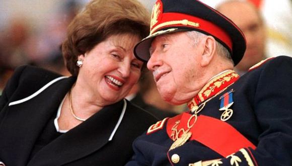 ​Acusan a viuda de Pinochet de enriquecerse con bienes donados por el Estado