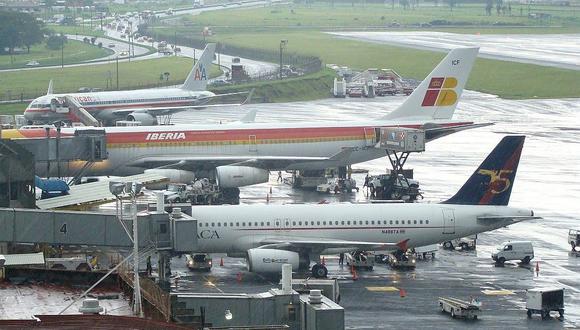 Costa Rica: ​Evacúan un avión por broma de bomba de un turista español