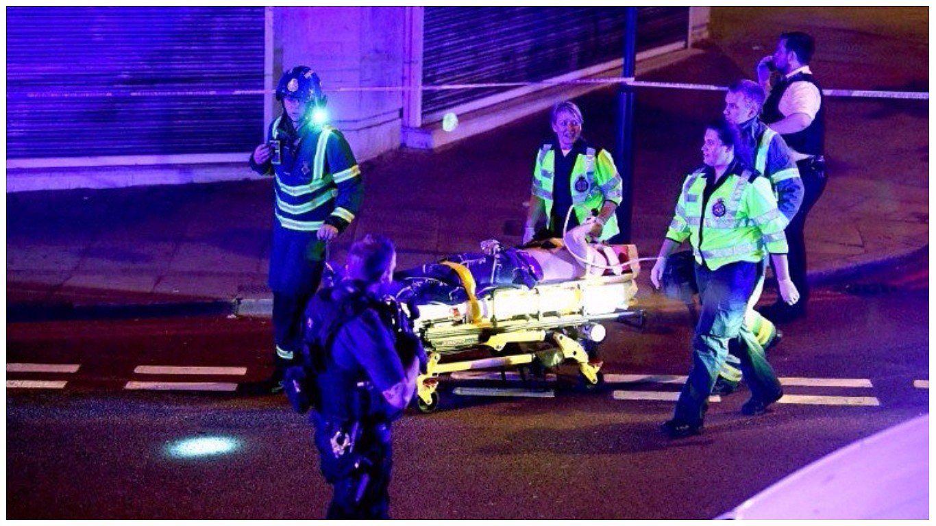 Londres: un muerto y 10 heridos tras atropello masivo cerca de mezquita [VIDEO]