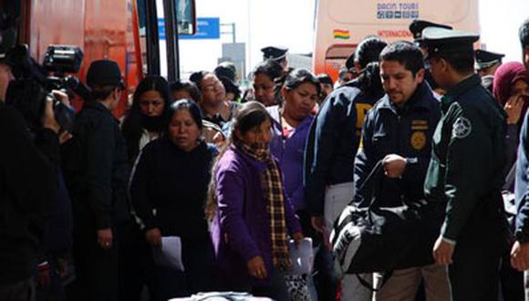 Chile indulta y repatría más de 400 reos bolivianos