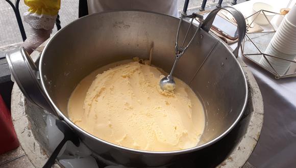 El Queso Helado se elabora a base de la leche, coco, canela, clavo de olor y un toque de vainilla| Foto: Graciela Fernández