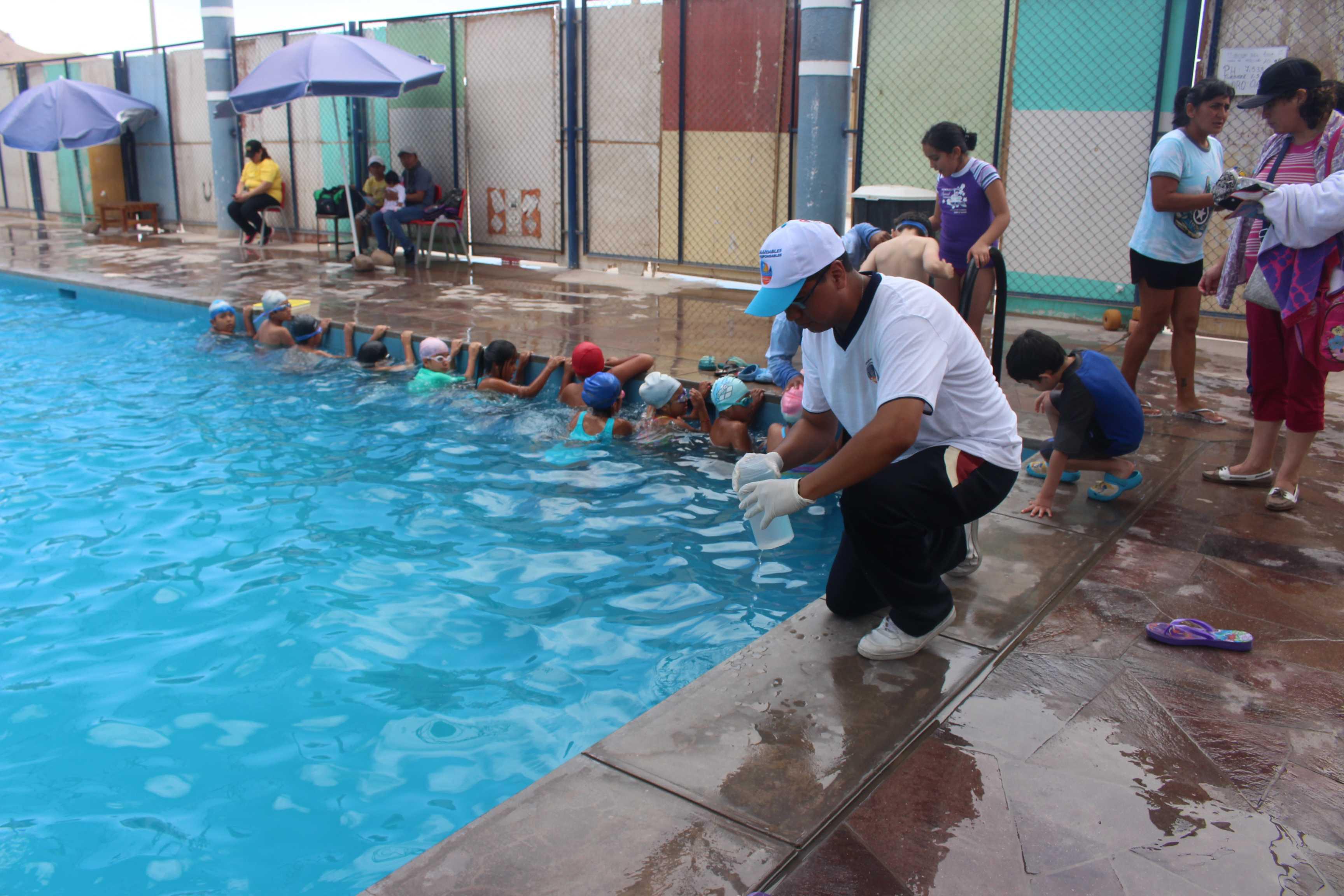 Observan piscina municipal para niños