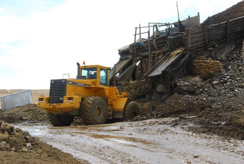 Presentan cincuenta denuncios mineros en el distrito de Incahuasi