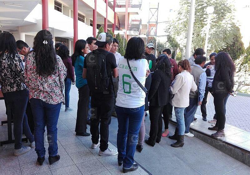 ​Beca Maestro 3.0: Aproximadamente 20 docentes se quedaron sin rendir examen
