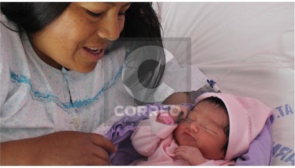 Una preciosa niña es la primera bebé nacida del 2018 en la región Junín (VIDEO)