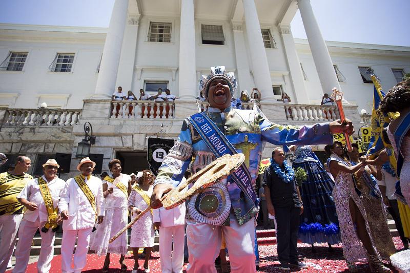 El rey Momo inaugura el Carnaval de Rio de Janeiro