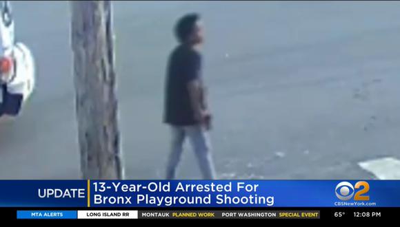 Niño de 13 años es arrestado por disparar a otro en un parque infantil. (Foto: captura video CBS New York)