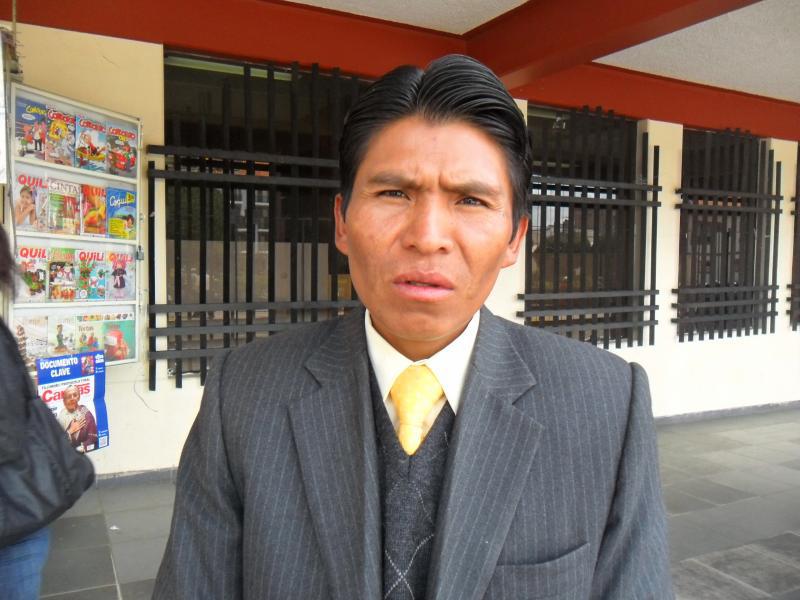 Teniente alcalde acepta errores en gestión municipal