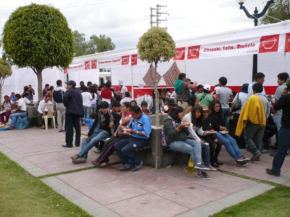Miles disfrutan de festival gastronómico Ayacucho 'Sabor y Tradición'