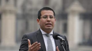Abogado Benji Espinoza: “La primera dama no va a entregar su pasaporte”
