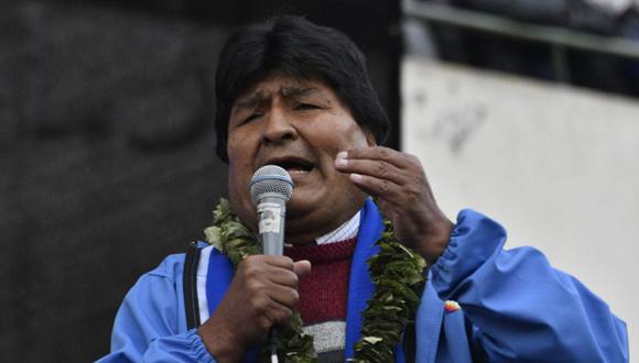 El pleno del Congreso de la República rechazó este jueves la moción de orden del día que planteaba declarar persona no grata al expresidente de Bolivia Evo Morales. (Photo by AIZAR RALDES / AFP)