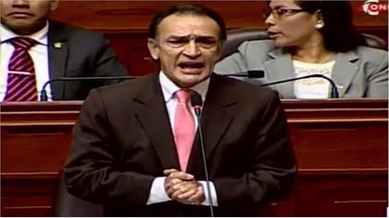 Héctor Becerril aseguró que a Fuerza Popular no le asusta el cierre del Congreso (VIDEO)