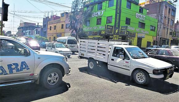 Congestión es en la parte baja de Miraflores. (Foto: Correo)