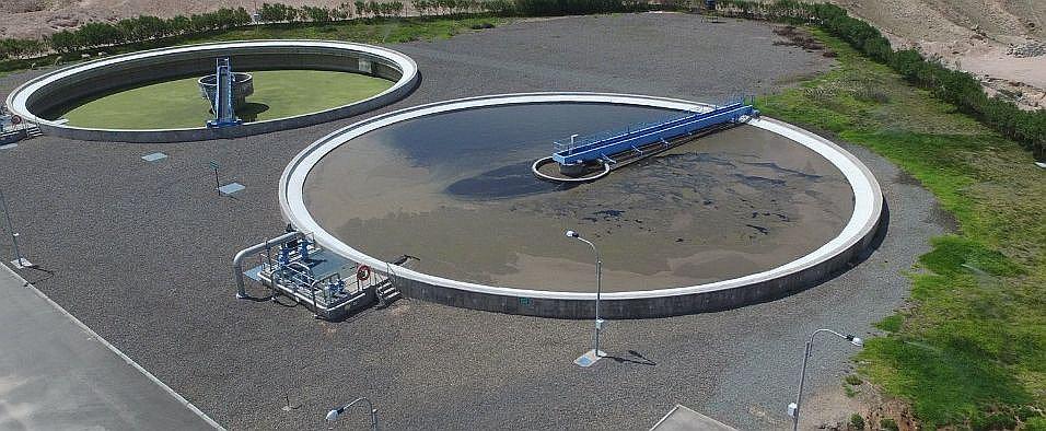 Alistan expediente para conseguir agua potable a vecinos de Paucarpata