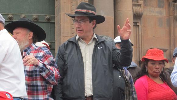 Paro Cusco: en mitin abuchean al alcalde, Carlos Moscoso (VIDEO)