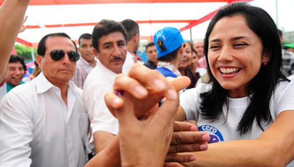 Gobierno busca ley para favorecer candidatura presidencial de Nadine Heredia