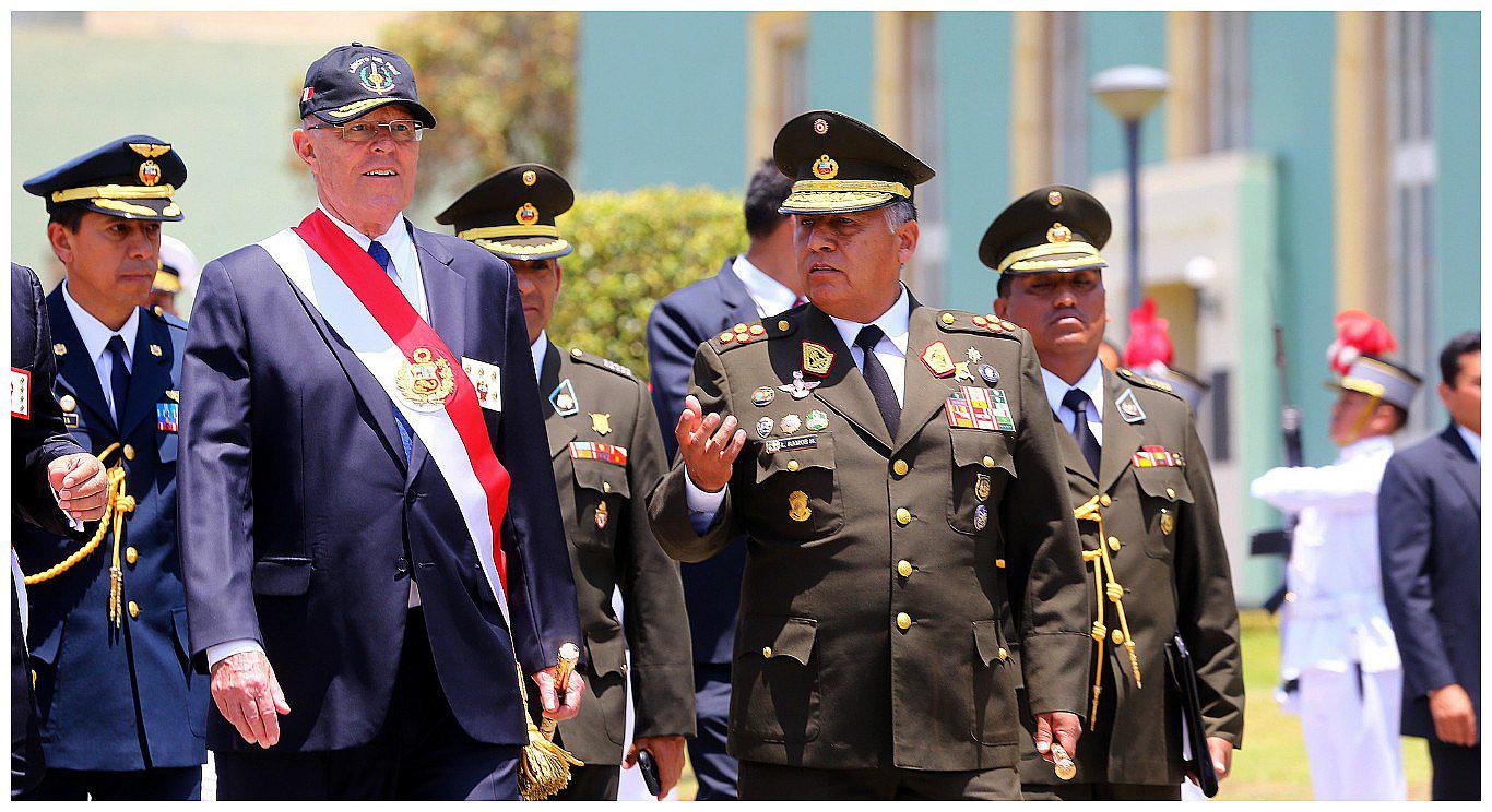 PPK: "Tenemos que dejar de manosear a las Fuerzas Armadas"