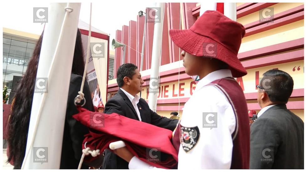 En Junín dan inicio al año escolar 2019 con ceremonia en emblemático Santa Isabel (FOTOS)