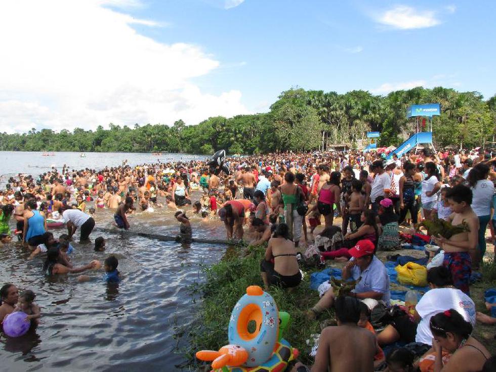 Colorida fiesta de San Juan en Iquitos
