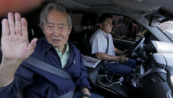 El Ex Presidente , Alberto Fujimori , saliendo de la Dioroes donde estaba Recluido. Foto/ Cesar Bueno  @photo.gec.