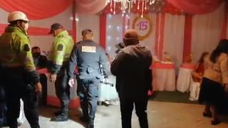 Celebran quinceañero en Piura con toldo incluido en plena pandemia