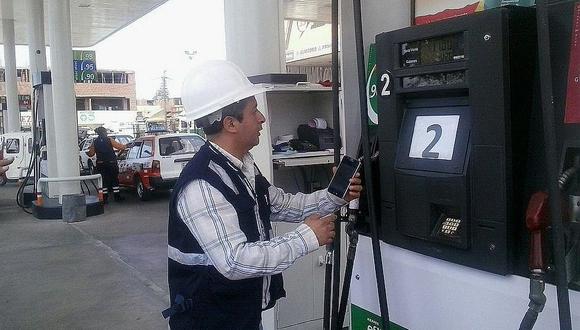 Precios de combustibles bajan por tercera semana consecutiva