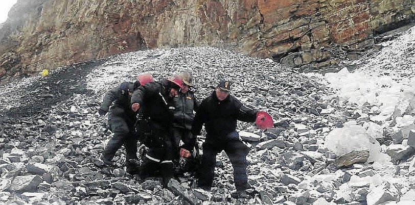 En Ananea dos mineros murieron en asalto