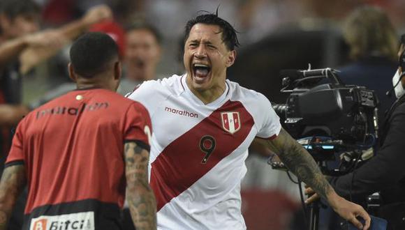 Gianluca Lapadula tiene seis goles en la selección peruana (tres en Eliminatorias y tres en Copa América). (Foto: AFP)
